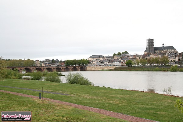 Le pont de Loire à Nevers