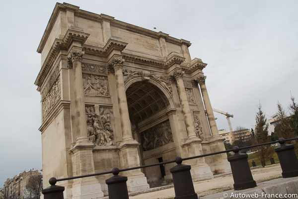 La porte d'Aix vous accueille à Marseille
