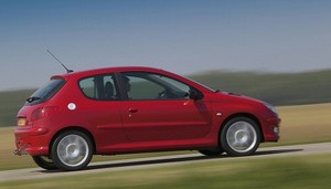 L'ESSAI : Peugeot 307 1.6HDi 90ch Confort Pack Compacte polyvalente mais  manque de moteur 