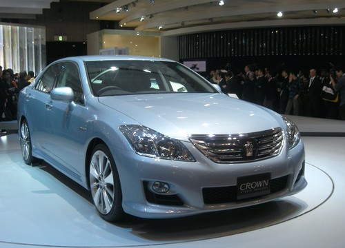 Toyota Crown Hybrid Project