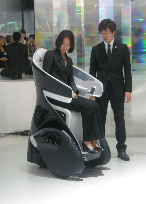 Toyota i-REAL