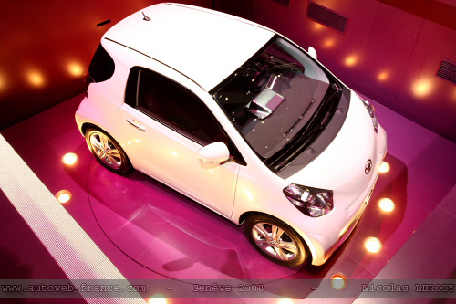 Toyota iQ