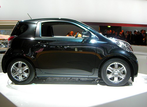 Toyota iQ