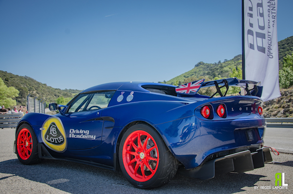 Lotus Driving School au circuit du Grand Sambuc